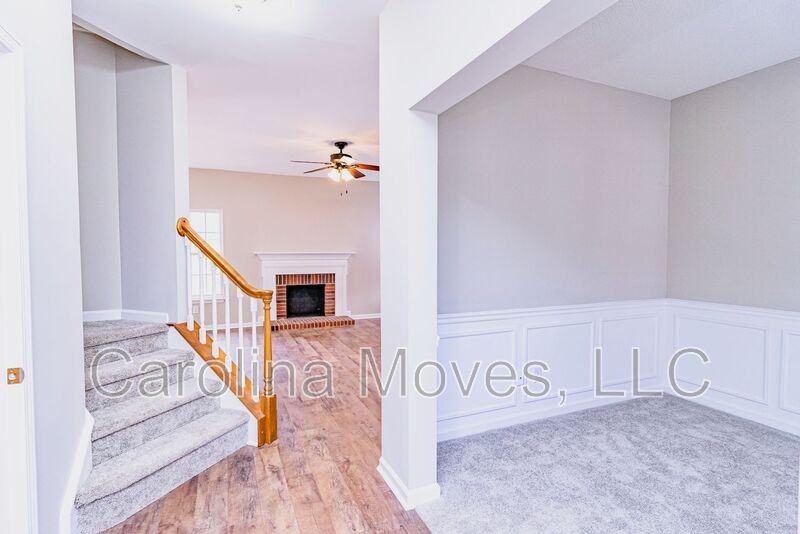 211 Windsong Dr - Photo 3 of 22