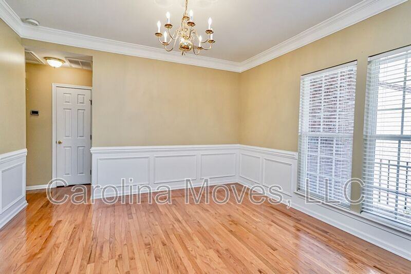 380 Amberleaf Way - Photo 4 of 21