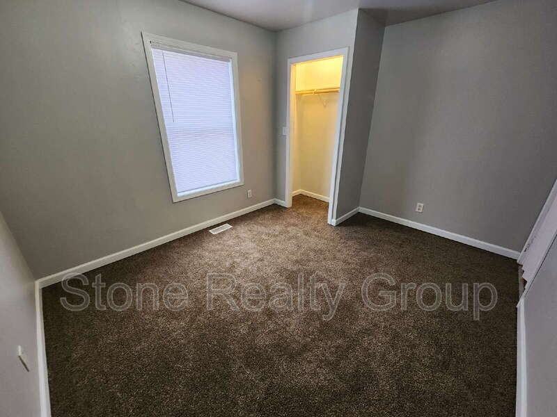 1301 2nd Ave - Photo 6 of 8