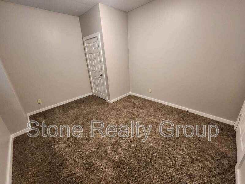 1012 N 9th St #1 - Photo 5 of 9