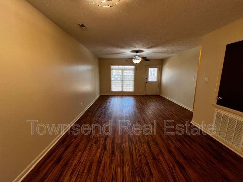 2704 Helaman Ct #15 - Photo 2 of 15