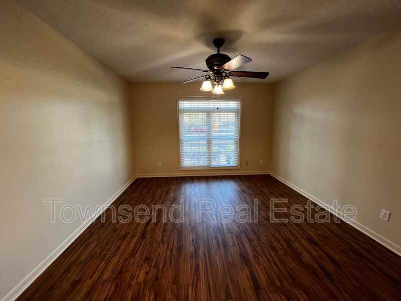 2704 Helaman Ct #15 - Photo 7 of 15