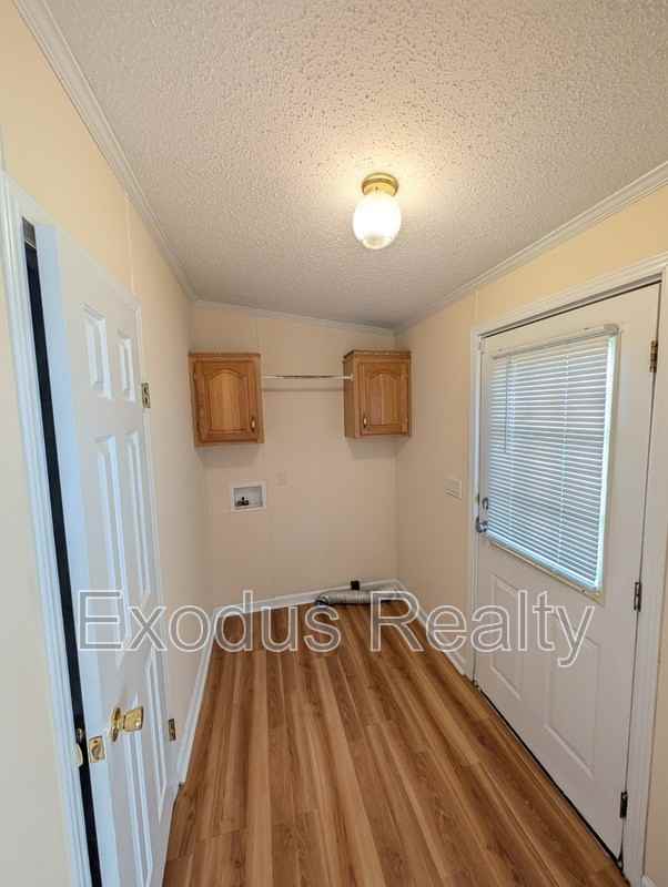 73 Forest Dr - Photo 5 of 21