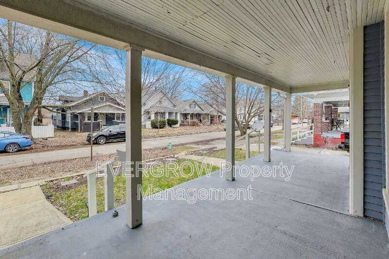 413 N Oxford St - Photo 5 of 29