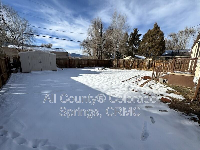 1606 S Wahsatch Ave - Photo 7 of 35