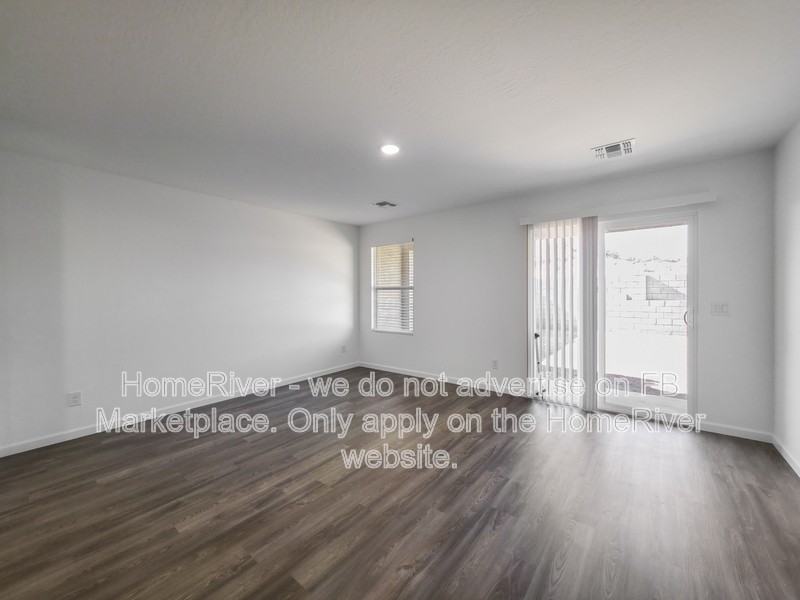 767 Dylan Ct - Photo 3 of 23