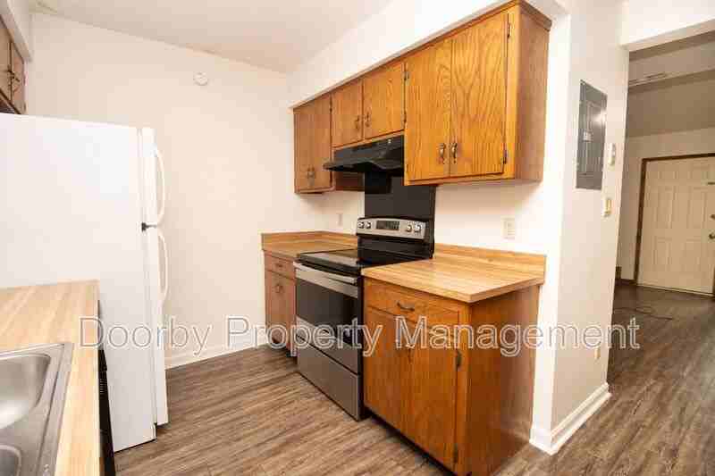 311 Gardner St #B - Photo 6 of 12