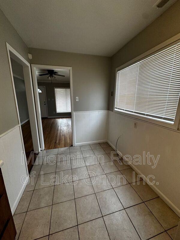 20818 Atlantic Ave - Photo 3 of 11