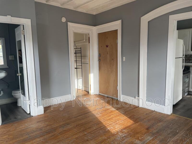 216 East Main Streetunit - Photo 2 of 16