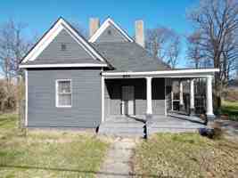 featured image of 852 Ioka Ave