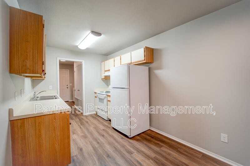 5702 Sara St - Photo 7 of 13