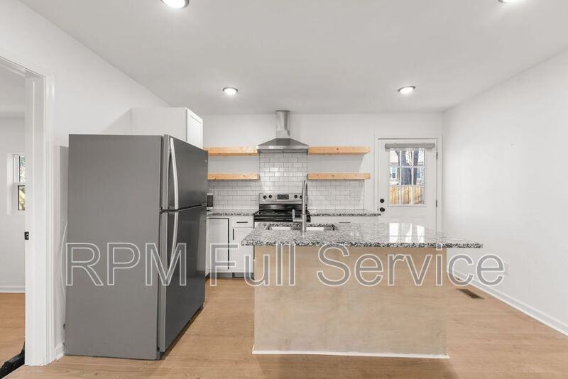 2138 25th Ave N - Photo 6 of 33