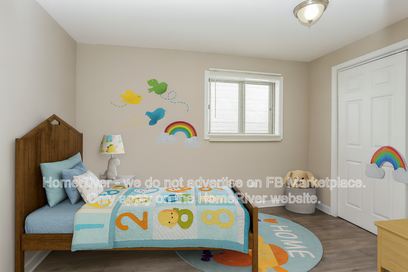 4630 S Honore St - Photo 5 of 20