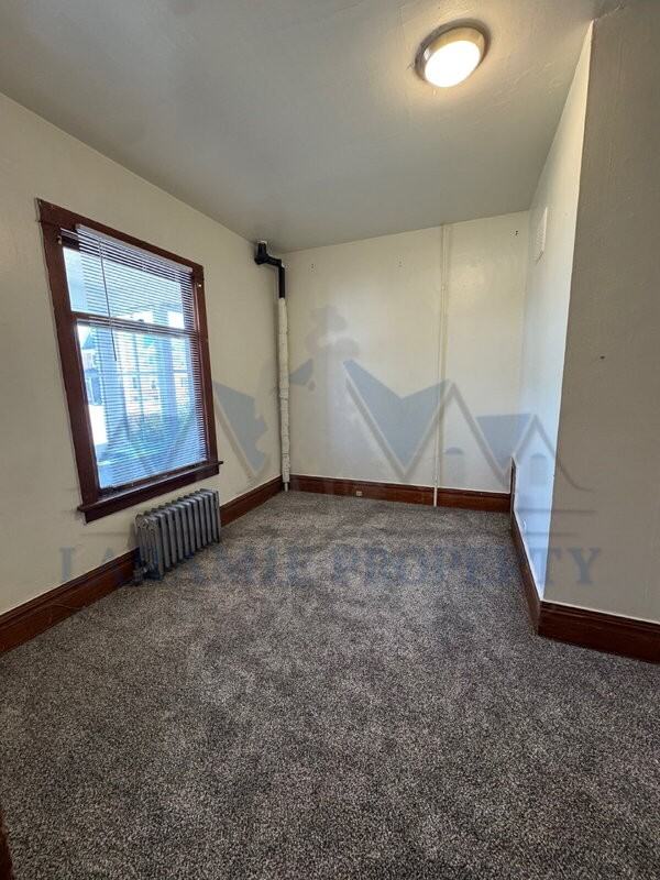 508 E Garfield St #8 - Photo 3 of 9
