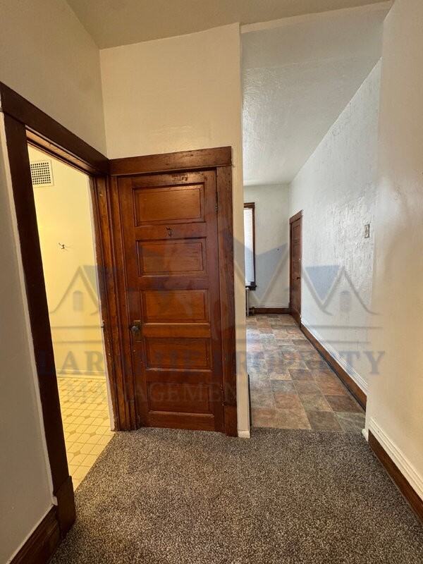 508 E Garfield St #8 - Photo 5 of 9