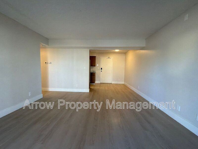 2323 T St #14 - Photo 3 of 12