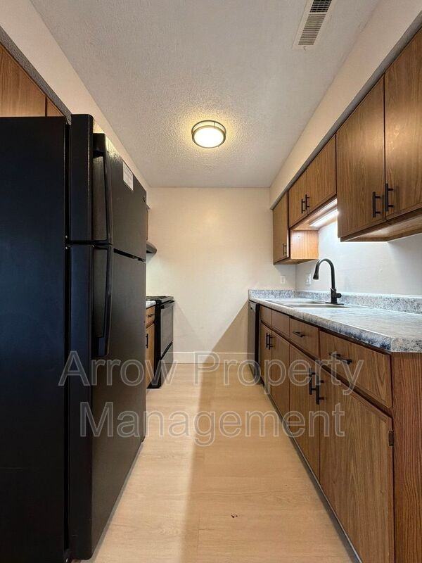 2323 T St #14 - Photo 4 of 12