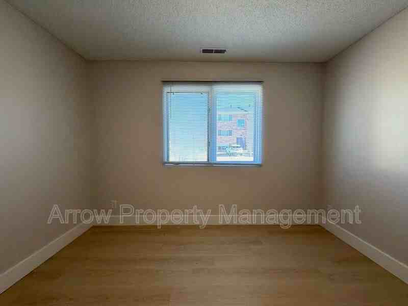 2323 T St #14 - Photo 5 of 12