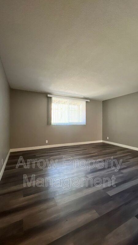 1027 A St #12 - Photo 3 of 11