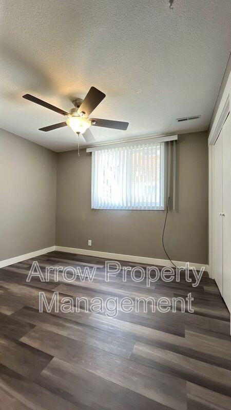 1027 A St #12 - Photo 5 of 11