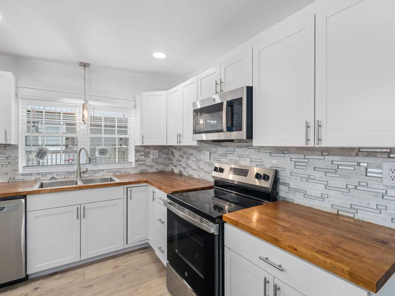 214 W 3rd Ave - Photo 6 of 19