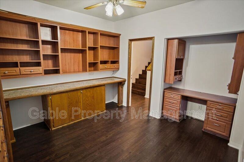 27023 Fairway Ln - Photo 7 of 29