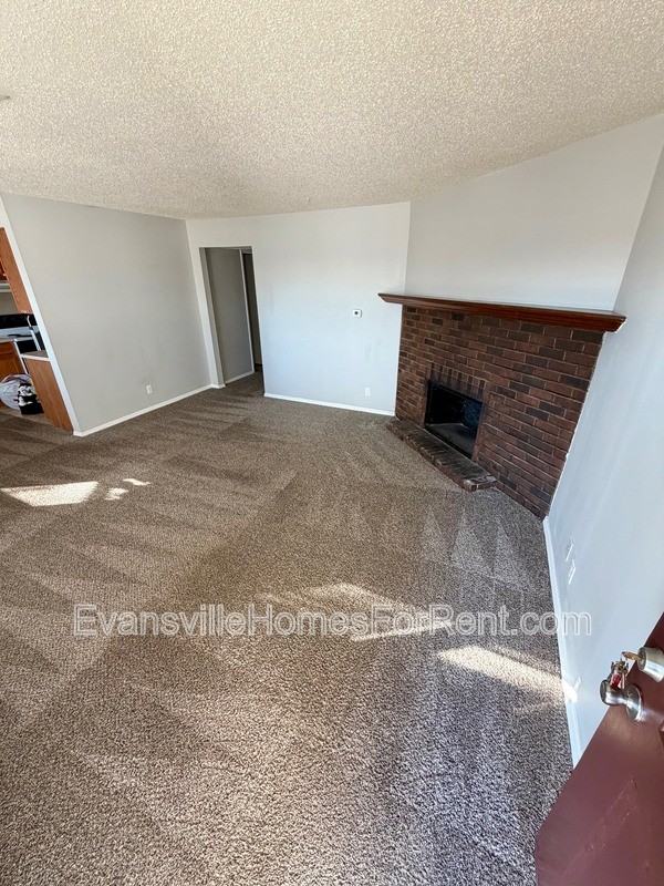 1115 W Virginia St - Photo 2 of 9