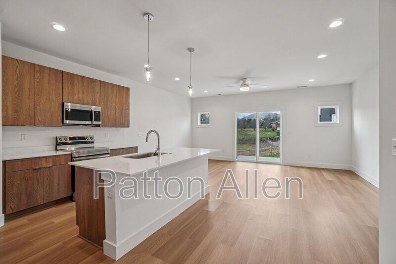 7 Bolton St - Photo 3 of 27