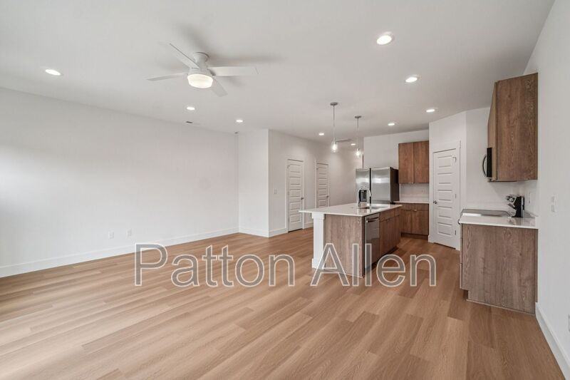 7 Bolton St - Photo 5 of 27