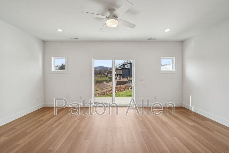 7 Bolton St - Photo 7 of 27