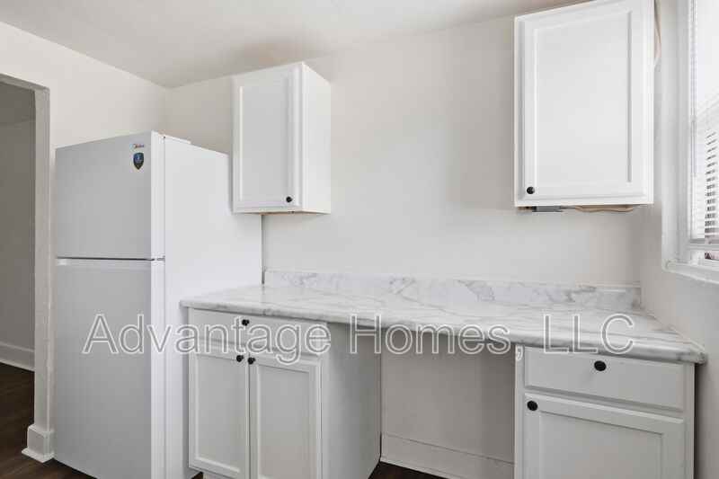 1015 N Scott Ave #5FRONT - Photo 4 of 22