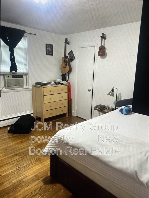 502 Beach St #2 - Photo 5 of 6