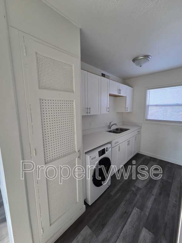 1054 Wn #G - Photo 2 of 7