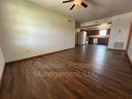 featured image of 324 E 4th St