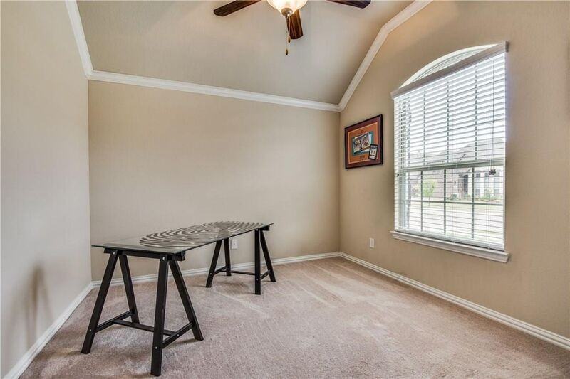 16604 Toledo Bend Ct - Photo 3 of 22