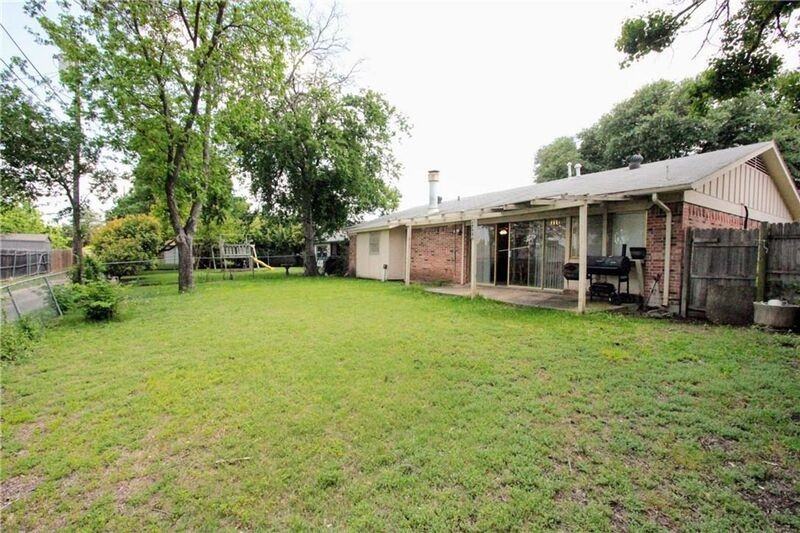 3309 Ridgeglen Cir - Photo 3 of 20