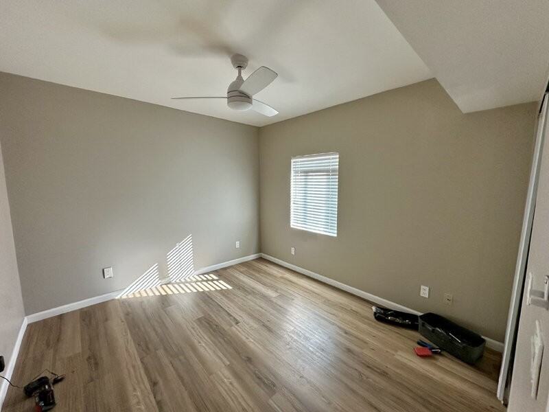 2029 W Adams St - Photo 6 of 13