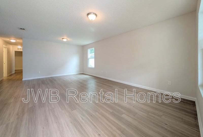 8772 3rd Ave - Photo 5 of 18