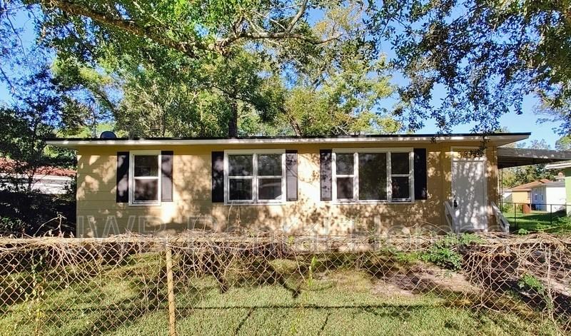 5542 Minosa Cir E - Photo 2 of 9