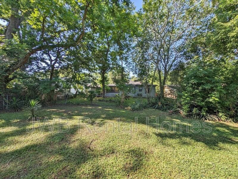 3048 Lowell Ave - Photo 6 of 8