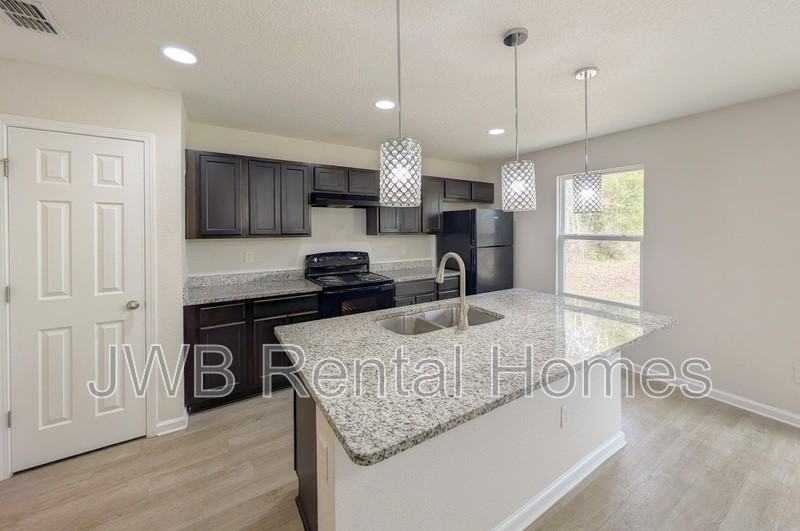 8655 Bronson Ln - Photo 4 of 19