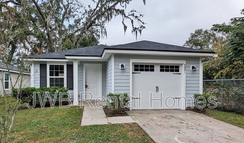 5881 Harris Ave - Photo 2 of 9