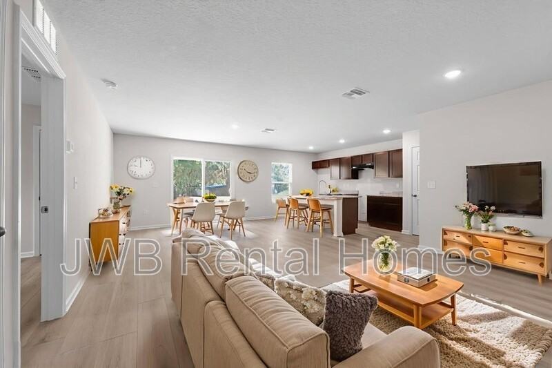 3945 Rose St - Photo 5 of 19