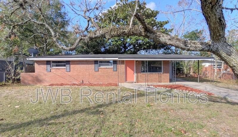 5660 Tempest St - Photo 2 of 17