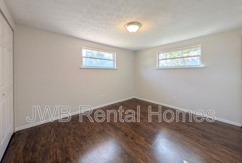 5660 Tempest St - Photo 7 of 17