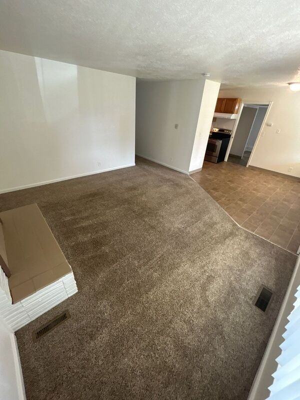 1215 Nw 11th St - Photo 2 of 28