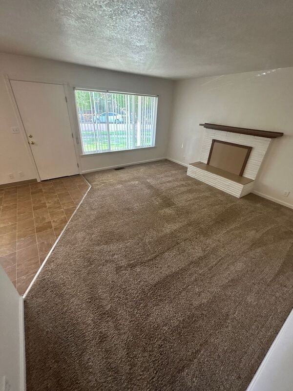 1215 Nw 11th St - Photo 4 of 28