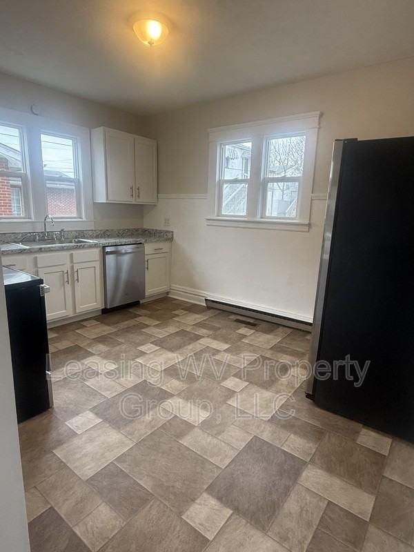 2914 Virginia Ave - Photo 2 of 17