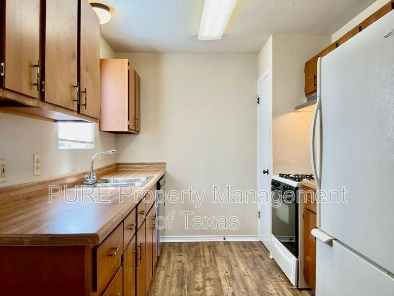 1906 Bradmore Dr - Photo 6 of 23