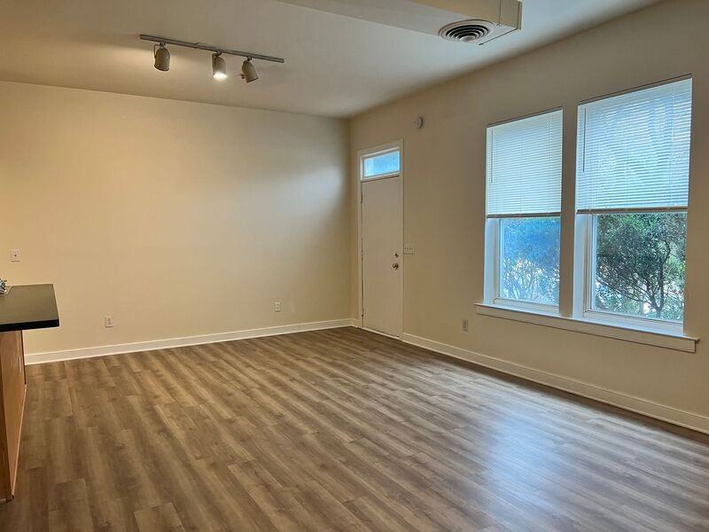 510 Mcintire Rd #2 - Photo 4 of 11